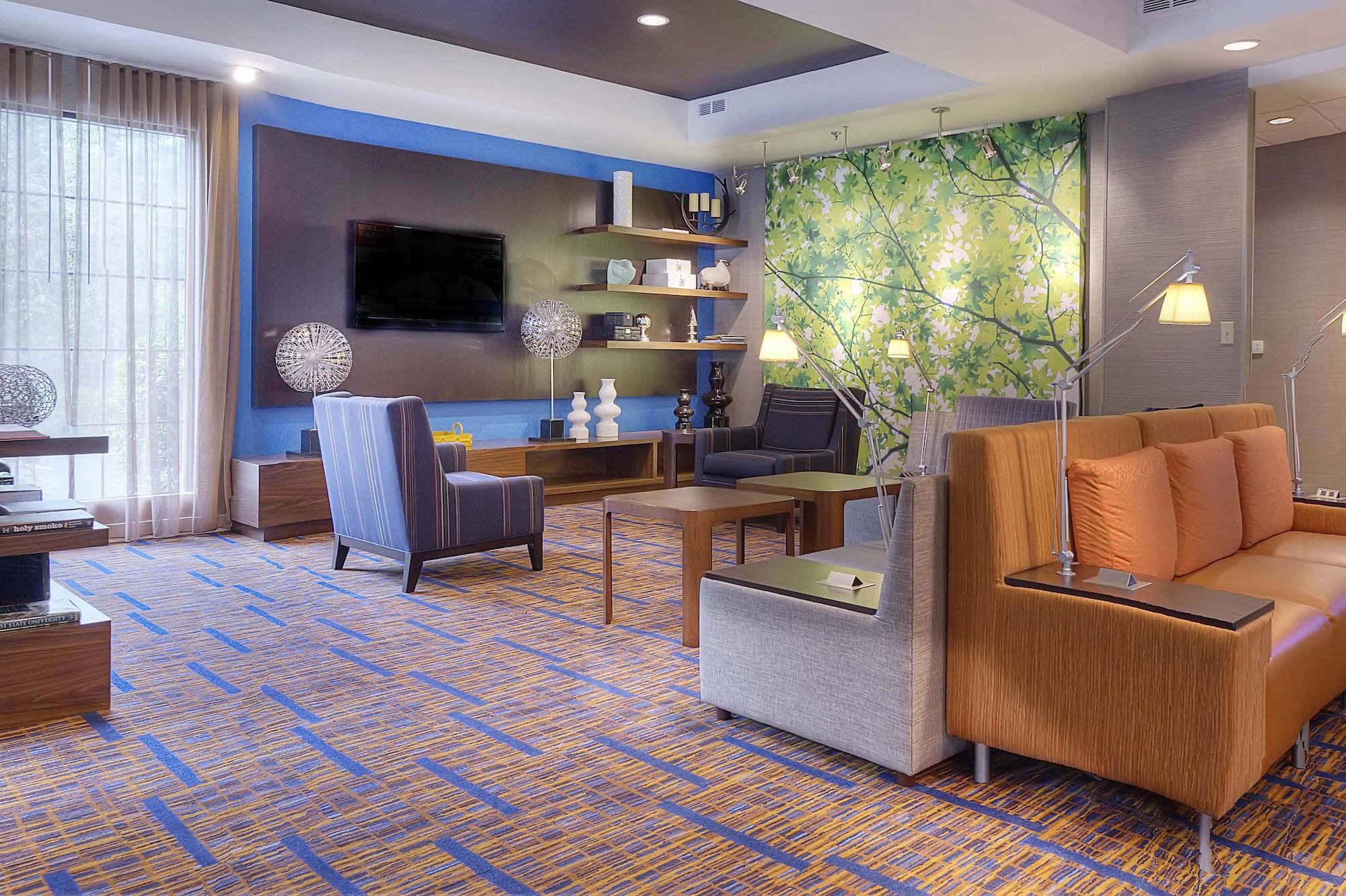 Courtyard Raleigh Crabtree Valley Екстериор снимка