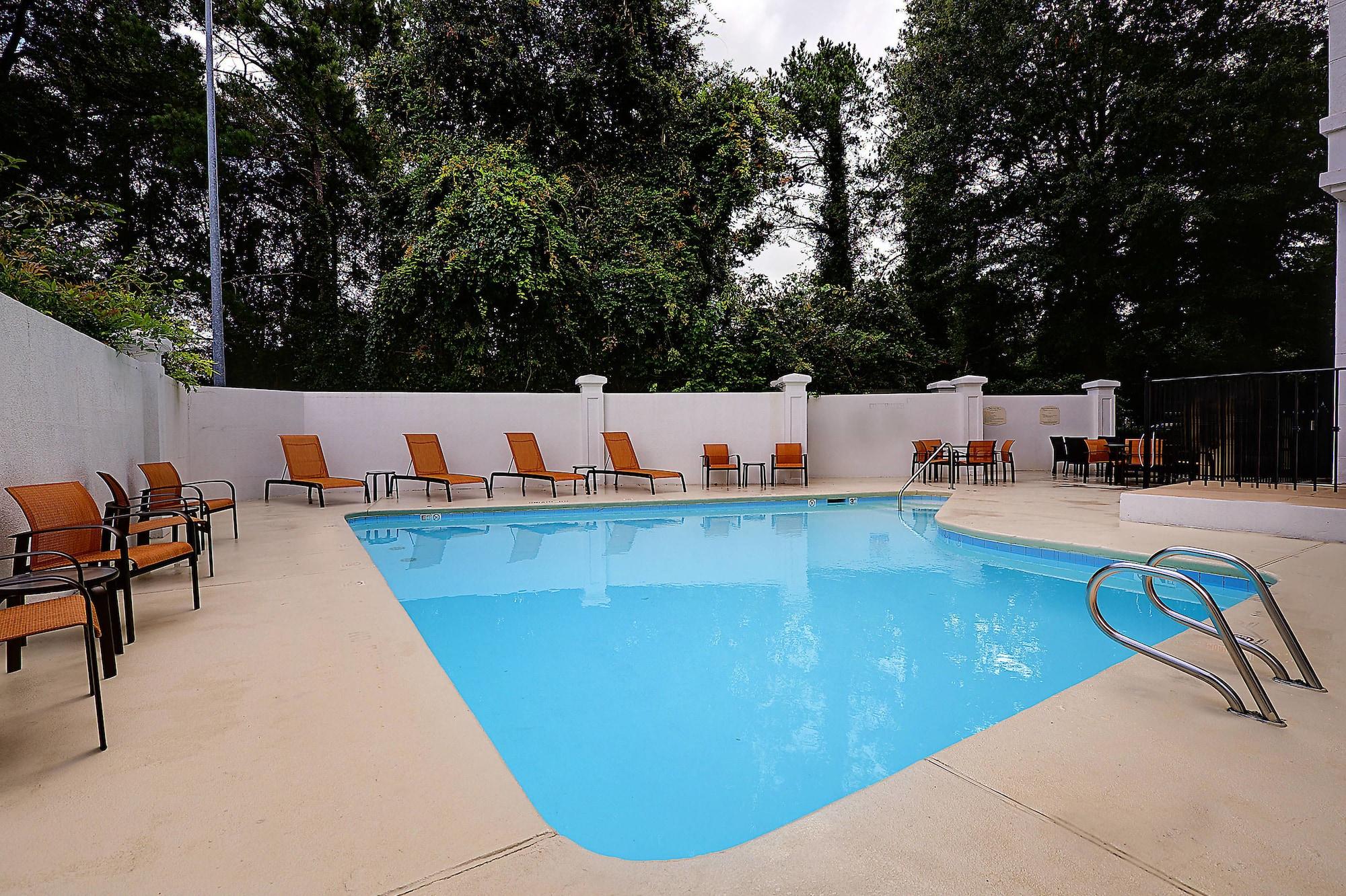 Courtyard Raleigh Crabtree Valley Екстериор снимка