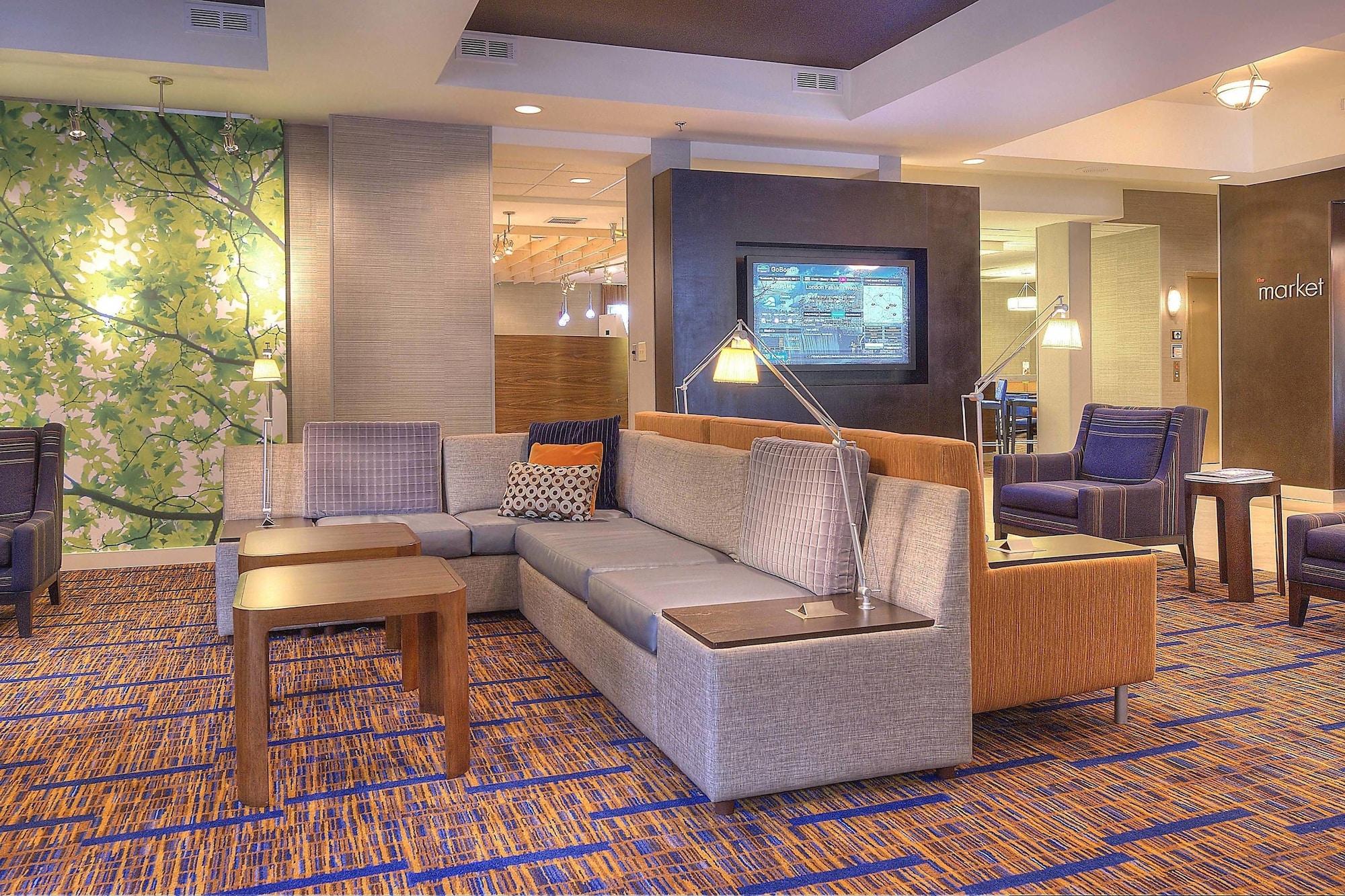 Courtyard Raleigh Crabtree Valley Екстериор снимка