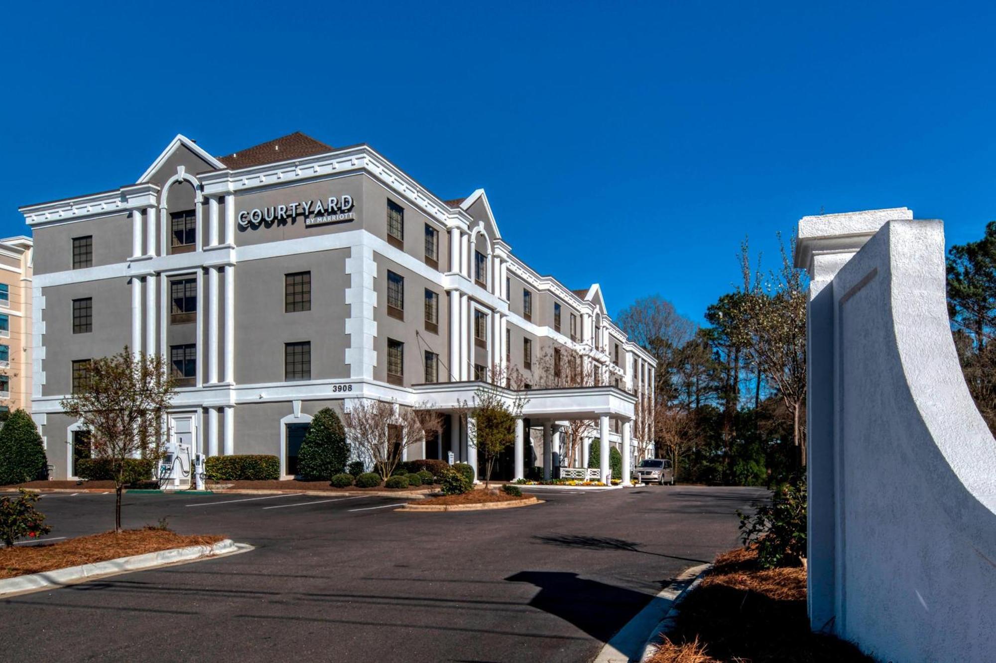 Courtyard Raleigh Crabtree Valley Екстериор снимка