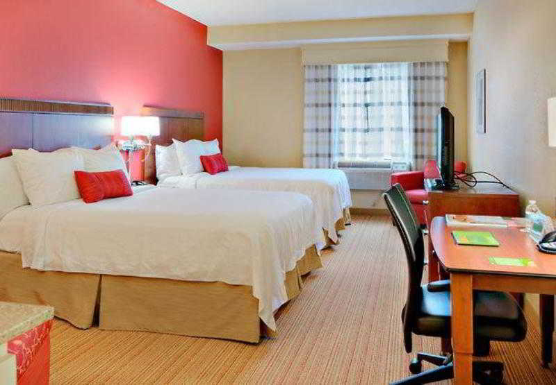 Courtyard Raleigh Crabtree Valley Екстериор снимка