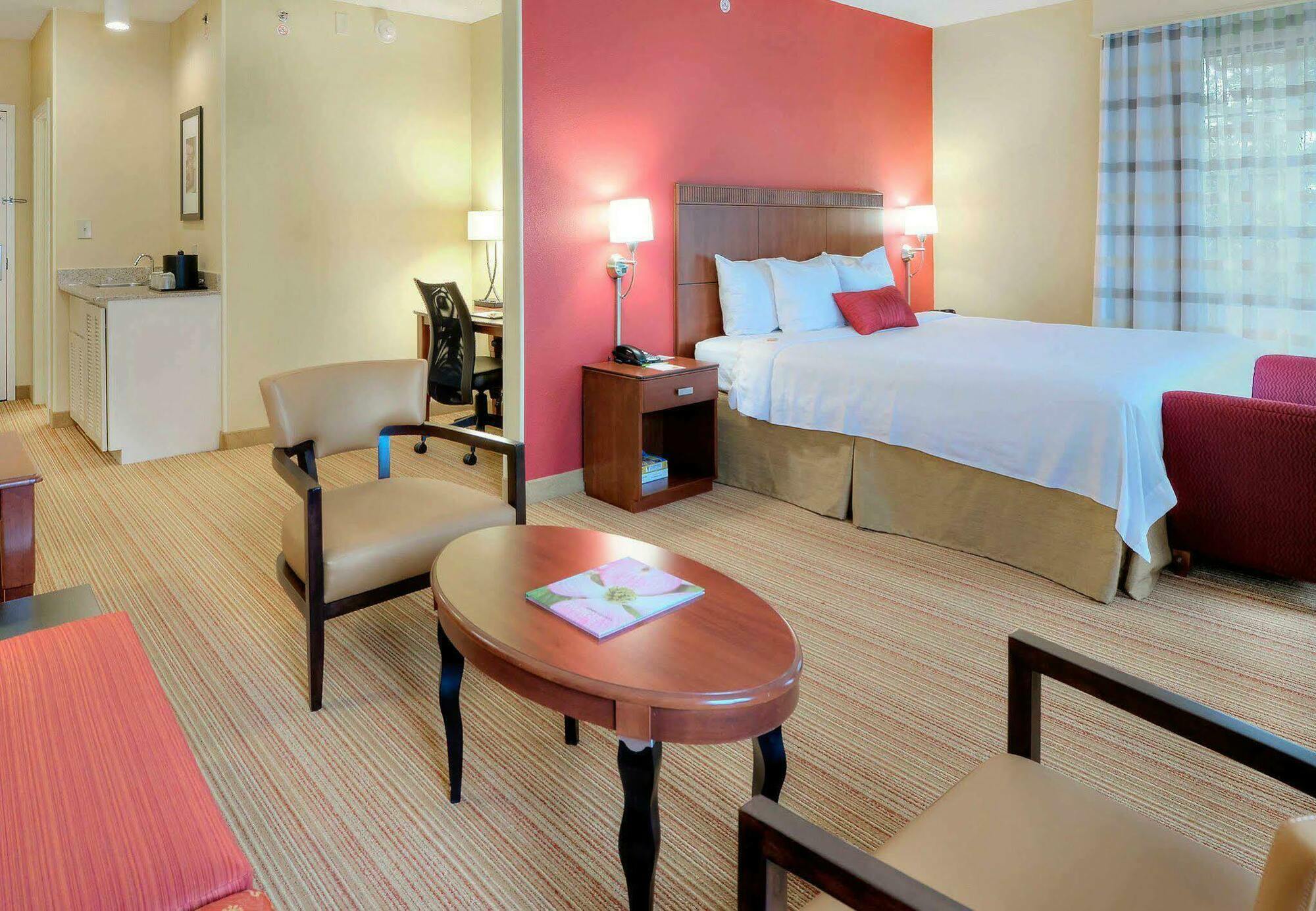 Courtyard Raleigh Crabtree Valley Екстериор снимка